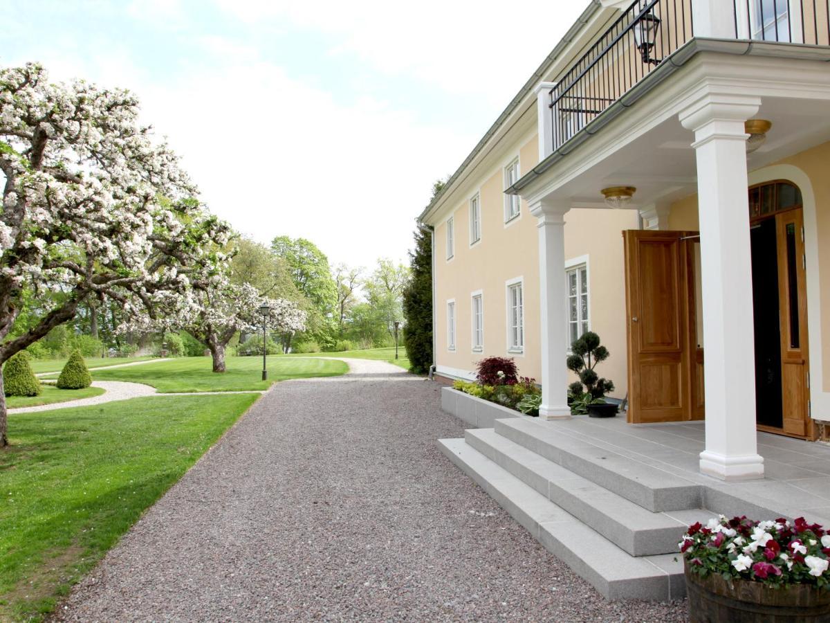 Soedertuna Slott Gnesta Buitenkant foto