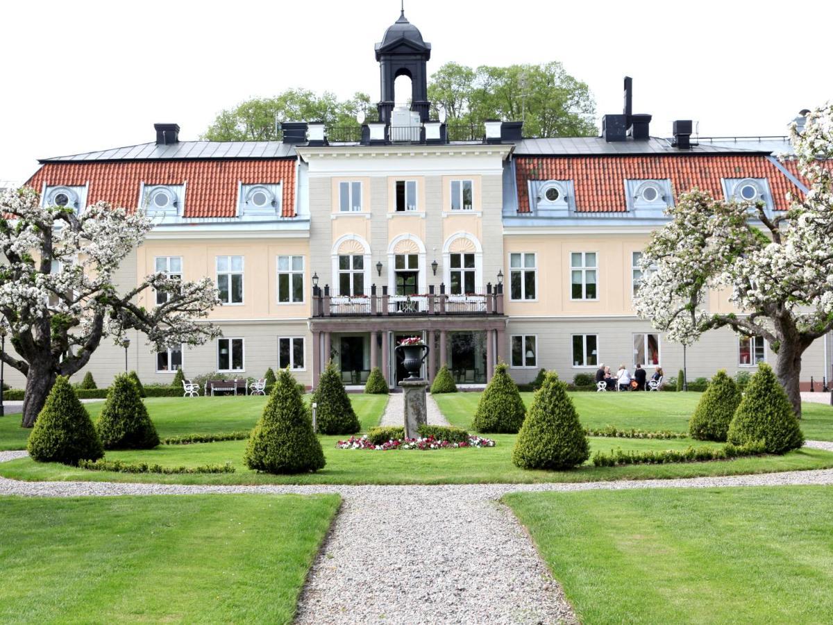 Soedertuna Slott Gnesta Buitenkant foto