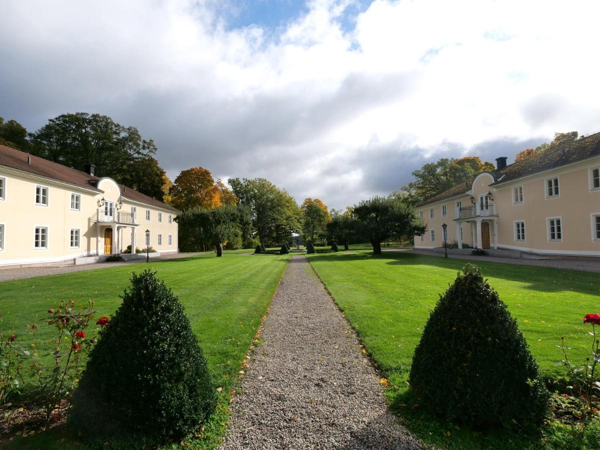 Soedertuna Slott Gnesta Buitenkant foto
