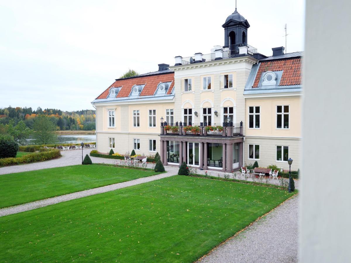 Soedertuna Slott Gnesta Buitenkant foto