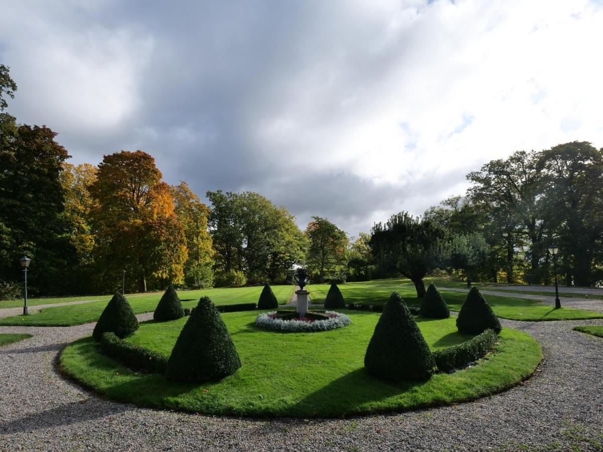 Soedertuna Slott Gnesta Buitenkant foto