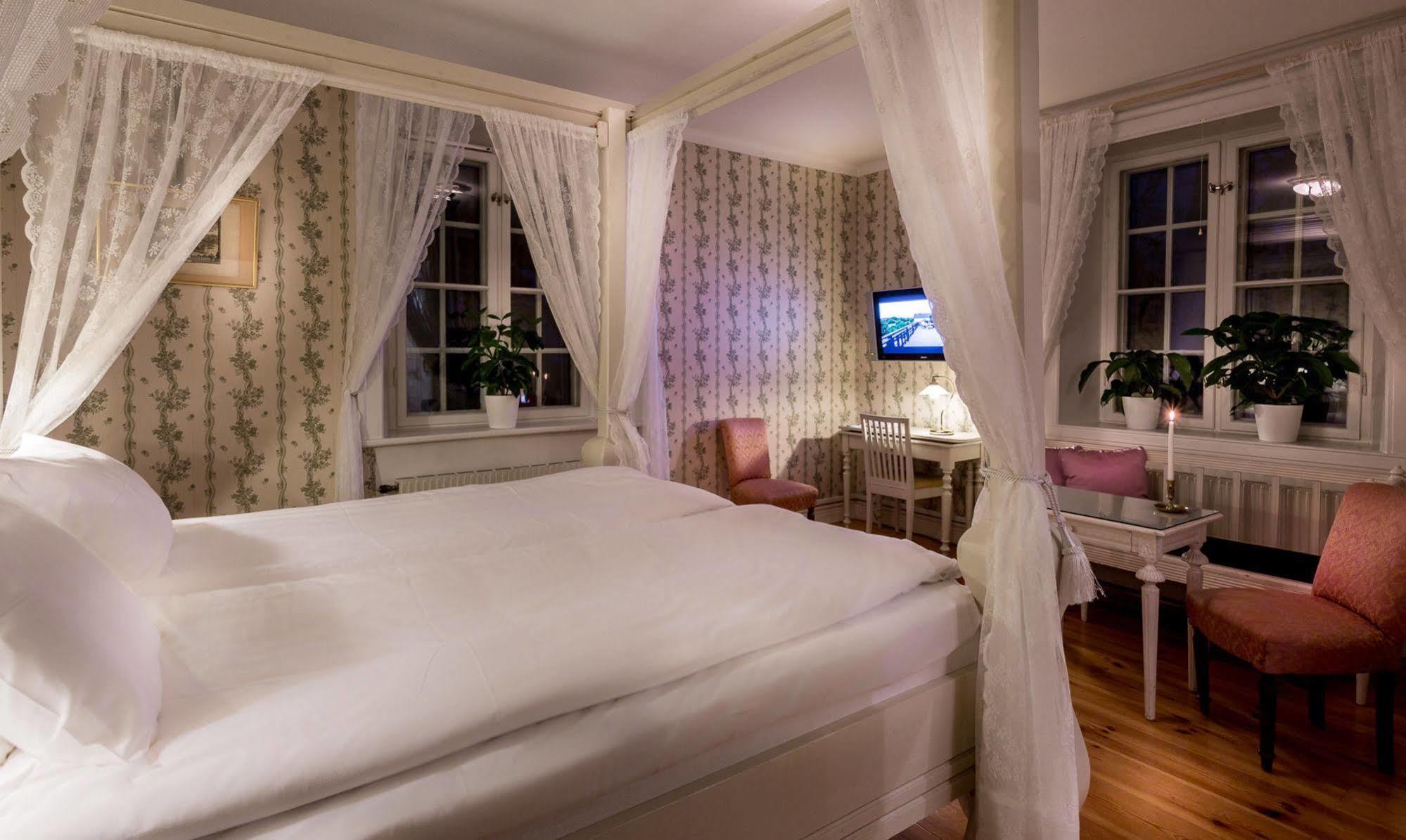 Soedertuna Slott Gnesta Buitenkant foto