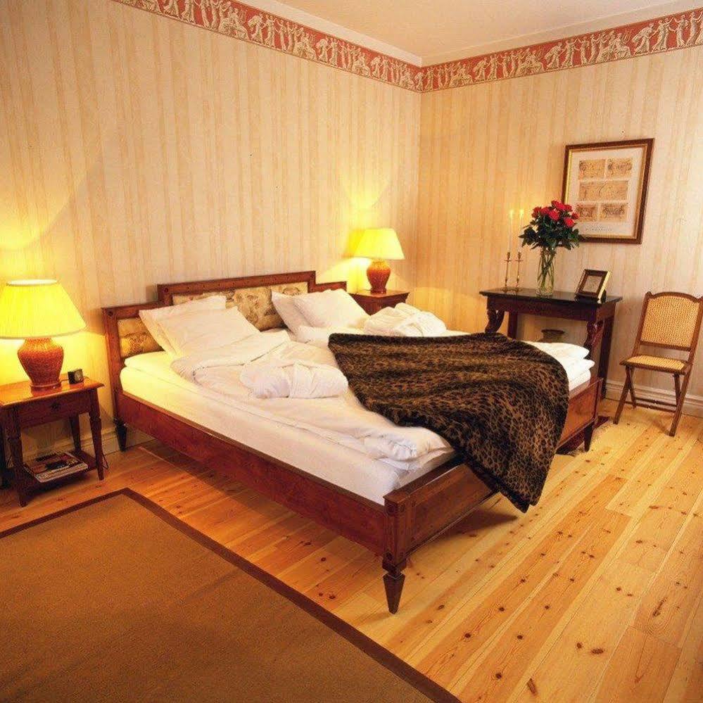Soedertuna Slott Gnesta Buitenkant foto